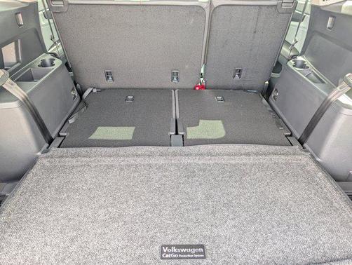 Pure Gray 2026 Volkswagen Atlas Peak Edition