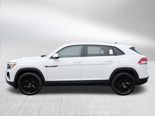 2025 Volkswagen Atlas Cross Sport 2.0T SE w/Technology 4MOTION