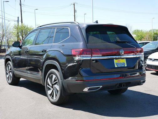 2025 Volkswagen Atlas 2.0T SE w/Technology 4MOTION