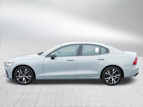 2025 Volvo S60 Core