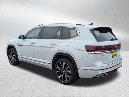 Opal White Pearl 2026 Volkswagen Atlas 2.0T SEL Premium R-Line 4MOTION