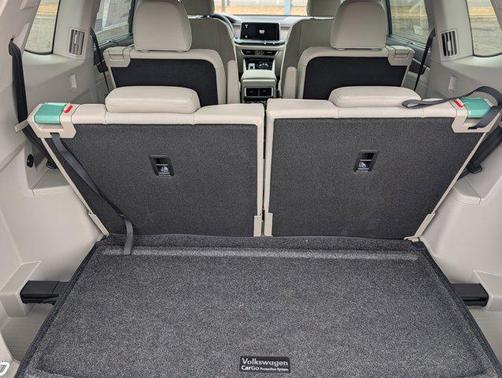 Opal White Pearl 2026 Volkswagen Atlas 2.0T SEL Premium R-Line 4MOTION