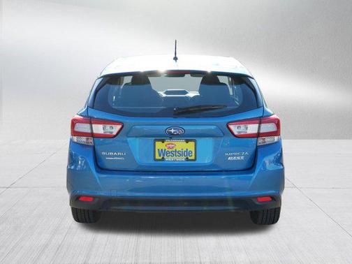2017 Subaru Impreza 2.0i
