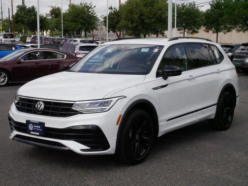 Opal White Pearl 2023 Volkswagen Tiguan 2.0T SE R-Line Black 4MOTION