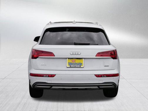 2024 Audi Q5 40 Premium
