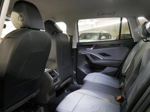 2025 Volkswagen Tiguan 2.0T SE 4MOTION