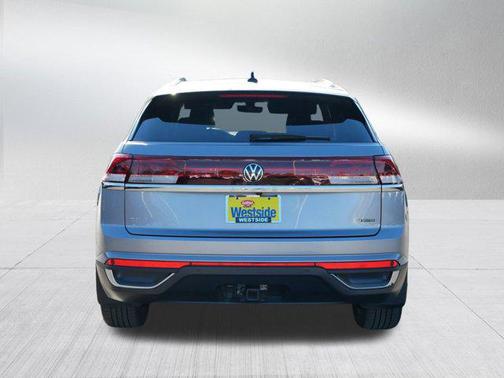 2025 Volkswagen Atlas Cross Sport 2.0T SE w/Technology 4MOTION