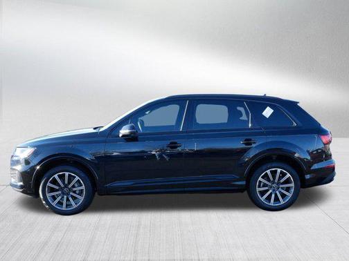 2024 Audi Q7 45 Premium Plus