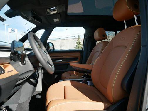 2025 Volkswagen ID. Buzz Pro S Plus with 4MOTION