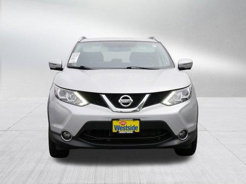 2017 Nissan Rogue Sport SV