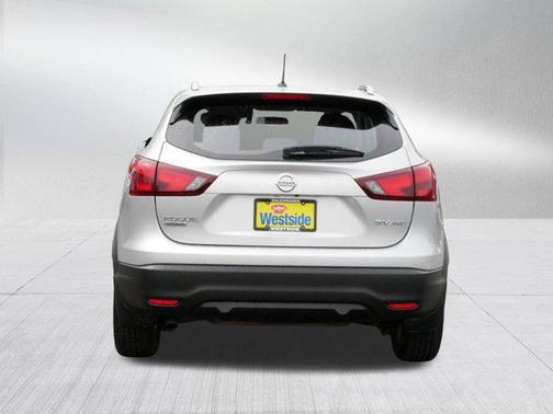 2017 Nissan Rogue Sport SV