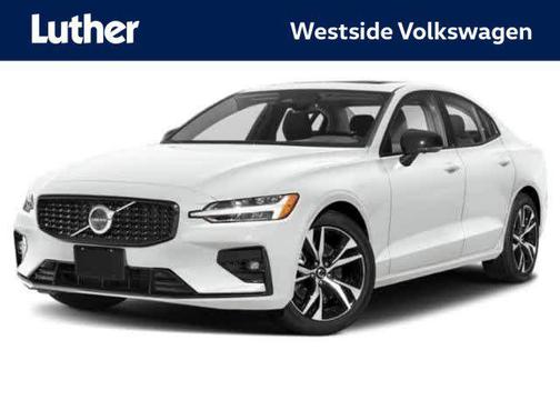 2024 Volvo S60 B5 Plus Dark Theme