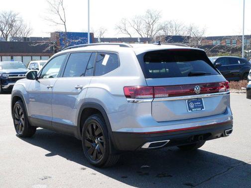 2024 Volkswagen Atlas 2.0T SE w/Technology 4MOTION