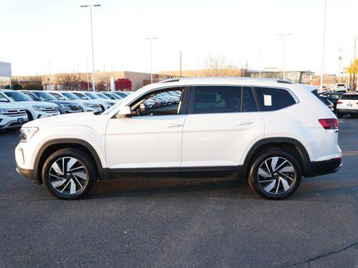 2024 Volkswagen Atlas 2.0T SEL