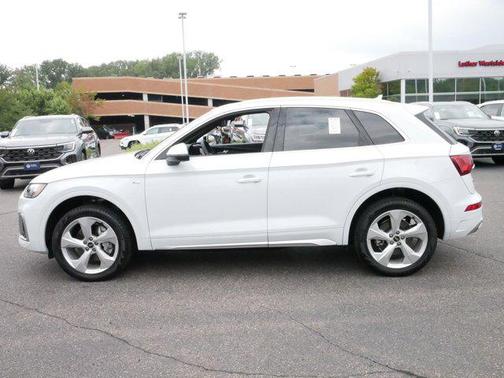 2024 Audi Q5 45 S line Premium Plus