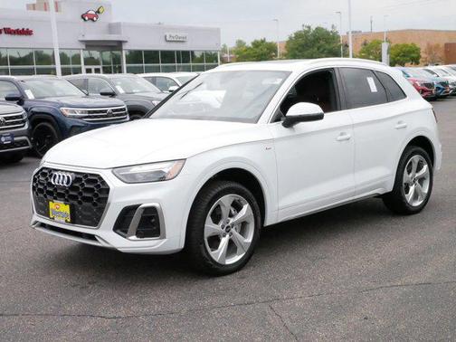 2024 Audi Q5 45 S line Premium Plus