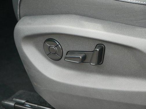 2025 Volkswagen Tiguan 2.0T SE R-Line Black 4MOTION