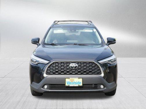 2022 Toyota Corolla Cross XLE