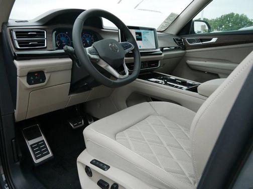 2026 Volkswagen Atlas 2.0T SEL Premium R-Line 4MOTION