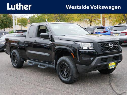 2022 Nissan Frontier S