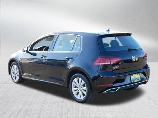 2018 Volkswagen Golf TSI SE