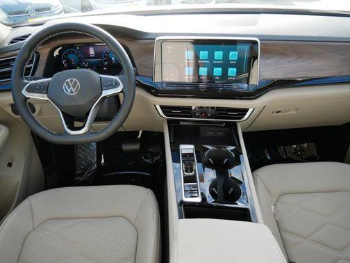 2026 Volkswagen Atlas 2.0T SE w/Technology 4MOTION