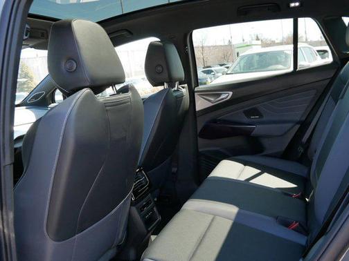 2025 Volkswagen ID.4 Pro S Plus