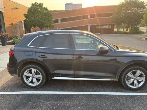 2019 Audi Q5 2.0T Premium Plus