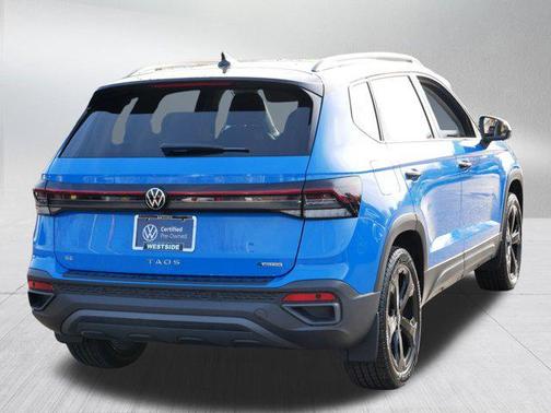 2025 Volkswagen Taos 1.5T SE Black
