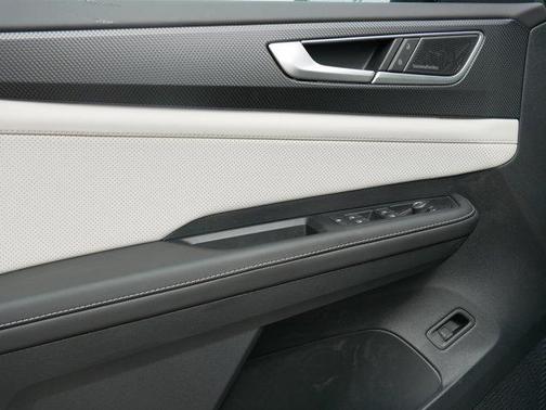2025 Volkswagen Atlas Cross Sport 2.0T SEL Premium