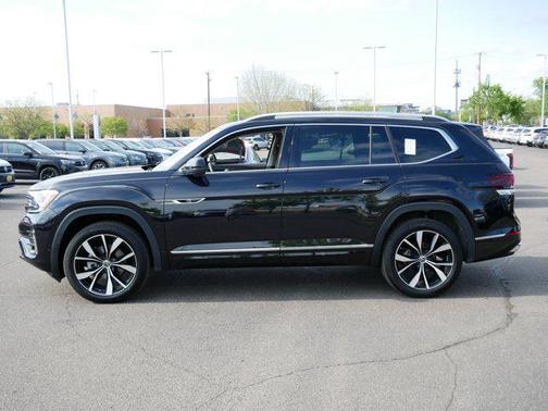 Deep Black Pearl 2025 Volkswagen Atlas 2.0T SEL Premium R-Line 4MOTION