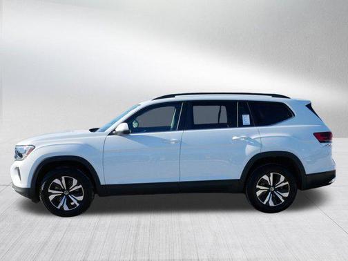 2025 Volkswagen Atlas 2.0T SE w/Technology 4MOTION