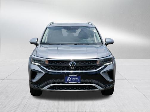 Pyrite Silver Metallic 2023 Volkswagen Taos 1.5T SE