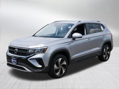 Pyrite Silver Metallic 2023 Volkswagen Taos 1.5T SE