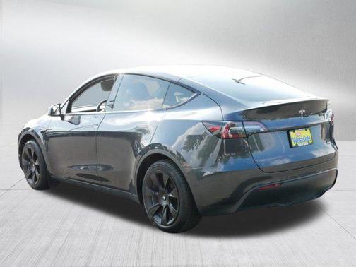 2024 Tesla Model Y Long Range Dual Motor All-Wheel Drive