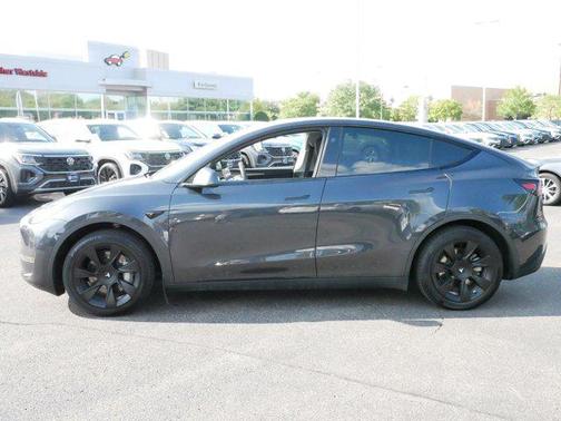 2024 Tesla Model Y Long Range Dual Motor All-Wheel Drive