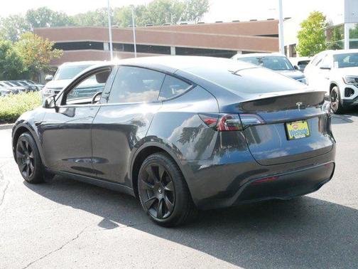 2024 Tesla Model Y Long Range Dual Motor All-Wheel Drive