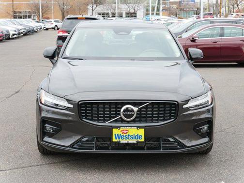 2025 Volvo S60 B5 Core