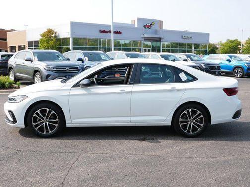 2025 Volkswagen Jetta 1.5T Sport