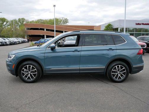 Stone Blue Metallic 2021 Volkswagen Tiguan 2.0T SE 4MOTION