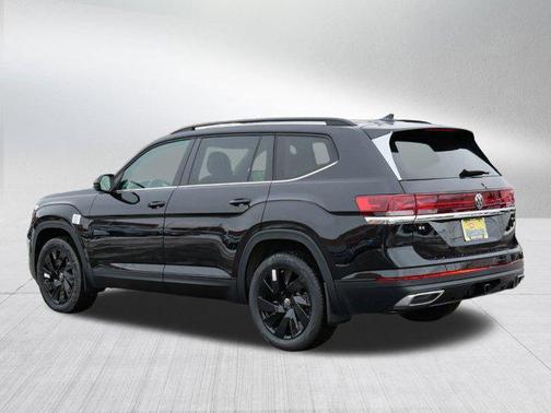 2025 Volkswagen Atlas 2.0T SE w/Technology 4MOTION