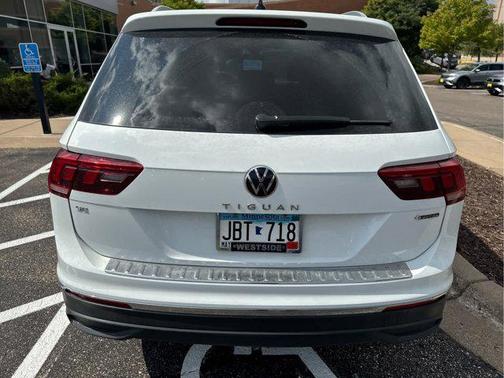 2022 Volkswagen Tiguan 2.0T SE 4MOTION