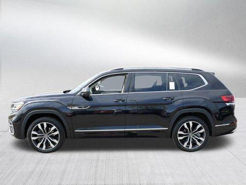 Deep Black Pearl 2022 Volkswagen Atlas 3.6L SEL Premium