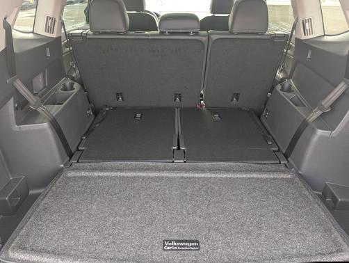 avocado green pearl 2026 Volkswagen Atlas 2.0T SEL