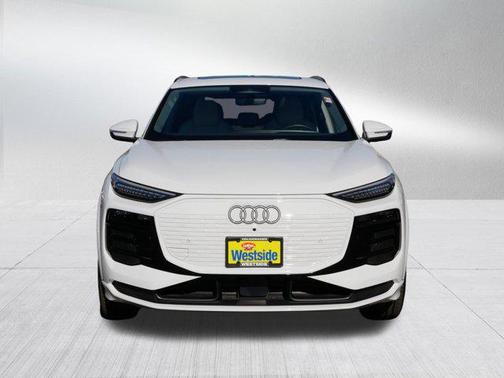 2025 Audi Q6 e-tron Premium Plus quattro