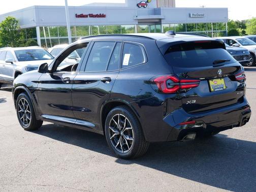 Carbon Black Metallic 2024 BMW X3 xDrive30i