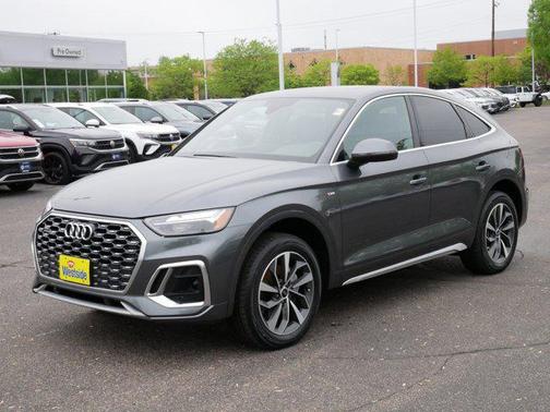 Daytona Gray Pearl Effect 2023 Audi Q5 45 S line Premium Plus