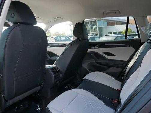 2025 Volkswagen Tiguan 2.0T SE 4MOTION