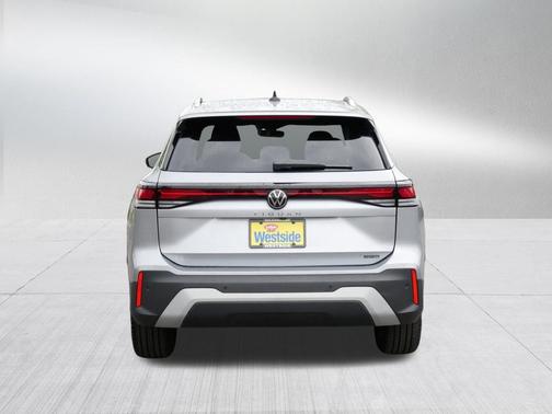 Pyrite Silver Metallic 2025 Volkswagen Tiguan 2.0T SE 4MOTION
