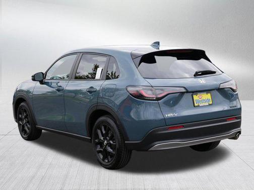 Nordic Forest Pearl 2025 Honda HR-V AWD Sport